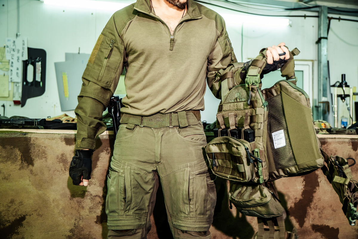 
אפוד Armadillo פתוח, עם מבט על חלקו הפנימי